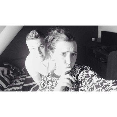 Thomas - Compiègne 17ans ☀/
snap: mister-t0m60 /
Facebook: Thomas Roche /
Instagram: Thomas Roche.