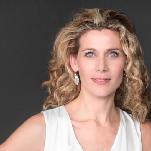 AmyCroniseMead's profile picture. NEW ACCOUNT: Please follow me now at @theamyport