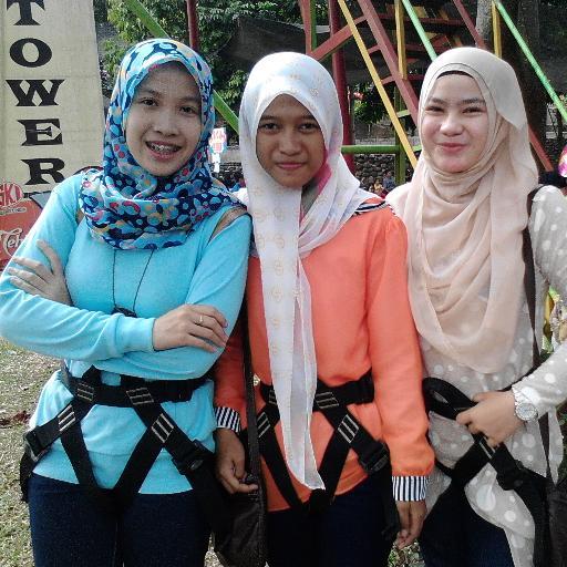 miyya_'s profile picture. Hukum Perbankan Syari'ah / Syari'ah dan Hukum / UIN SGD Bandung Life Must go on ;)