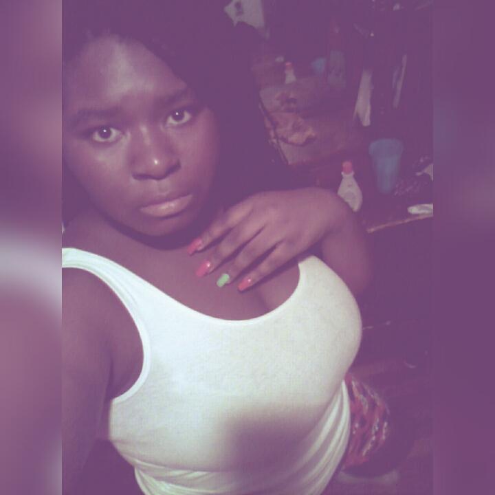 KaylaMi85576214's profile picture. Follow Me On Instagram @Missing_StupiddButt 
K  A  Y  L  A