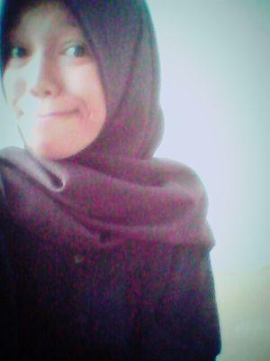 femishinta9's profile picture. Shinta Femilinda | Cancer | 02 July 1999 | Smp MTS | Grd9 | Pin : 523065C2 | Follow Me_Follback ™~_^