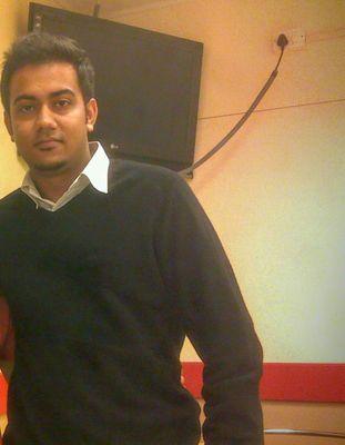 rishavdugar13's profile picture. Tryin to evolve !