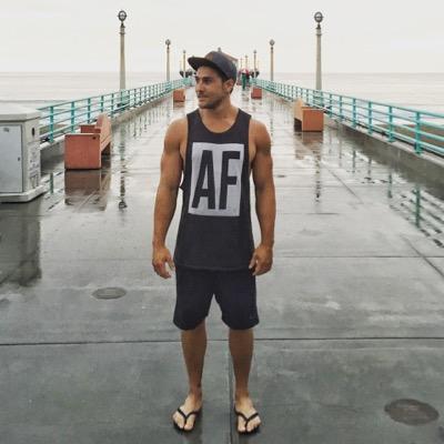 KhanPorter's profile picture. I exercise quickly, write stories and take pictures of things. I also like coffee.