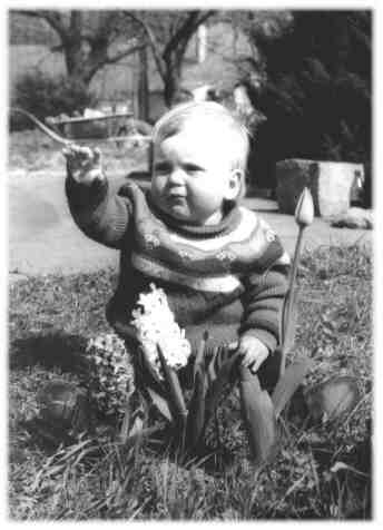 keson's profile picture. Apple fan and evangelist, Fuji photographer, proud father and owner of a loghouse...