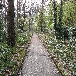 Audio walking tours in Abney Park Cemetery, London. Available online: https://t.co/crbh1orjKx
This twitter feed is all cemeteries all the time.