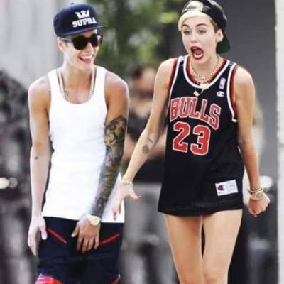 SOSM4L0Q1SS3's profile picture. SOMOSTODOSDAMALOCA