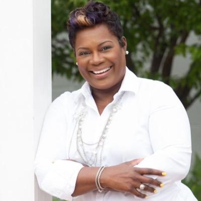 Lover of Christ, CEO of Halos Beauty Inc. I tweet about Beauty, Jesus& Fun! Join me LIVE Sundays 9pm EST for #SinglesSchool on Pericope #SinglesSchool