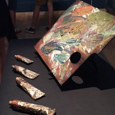 Zjlightwala's profile picture. 