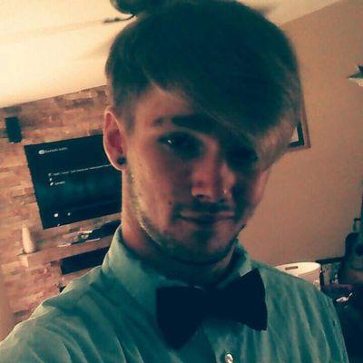 DropAcidNotNuke's profile picture. I radiate good vibes but you can go fuck yourself. I'm about to put people on blast and post trippy shit.