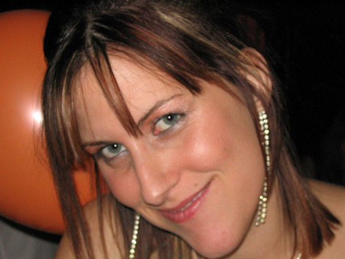 Tinks30's profile picture. Married with two children. Love eating out, cinema, theatre and partying (if I don't have to get up early the next day).