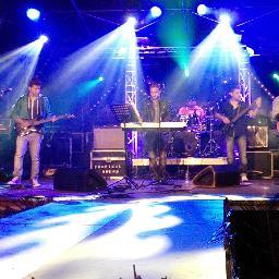 groupe de musique reunionais, rock et musique diverses. compositions faites avec des mélanges de styles de musique