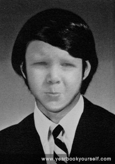 gwennthered's profile picture. I want your job to be my job...but with higher pay and more fun