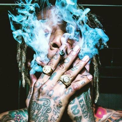 RhymePoetry's profile picture. Vem que tudo é nosso ✌️. @Maktub_QSL --- Parcerias e divulgações!