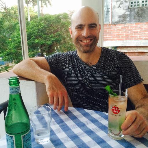 r2d2i2's profile picture. None of us are perfect 🤔