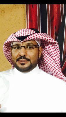 مشينا على درب المعزة ونهج العوود...
وفي مدرسه شيخ المراجل تعلمنا...
عسى الله يبعدنا عن العيب والمنقود...
وعسى الله في عيون النشاما يجملنا ...