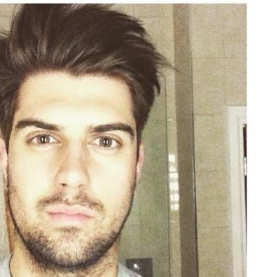 ALawson17's profile picture. 