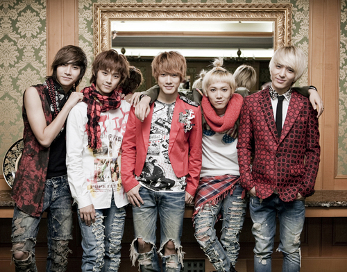 Let's all support FT Island! WE LOVE FT ISLAND. WE SHARE LOTS OF FT ISLAND INFO AND VIDEOS. SO, FOLLOW!