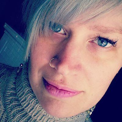 cray_z_mom's profile picture. One life, making it count, not worried about leaving a mark.