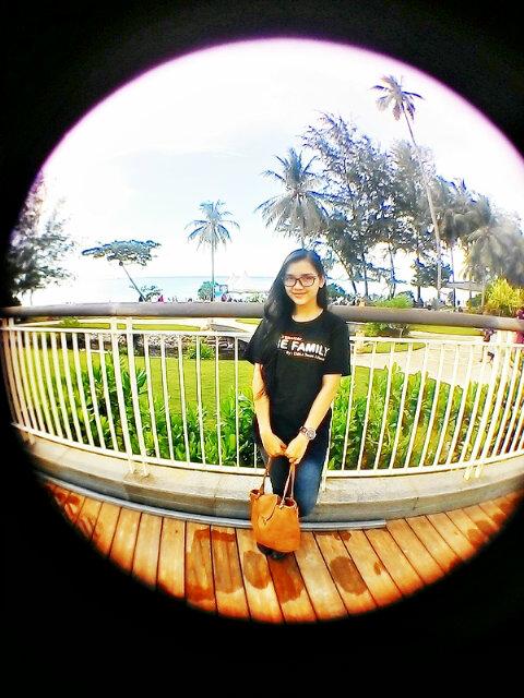 Gak bisa dijelasin dalam 160 karakter yang jelas salah satunya @wanda_wahyuning yang imut:D
