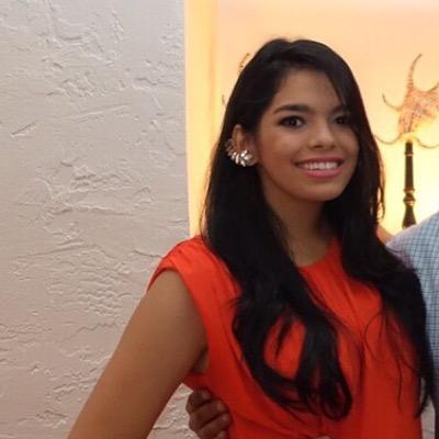 LauraPrats10's profile picture. Sleep, Youtube, Eat, Makeup  IG: @toocutegc