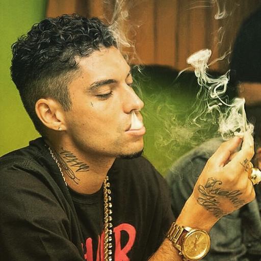 retvvzdottk's profile picture. Twitter para citar as frases do Rei do TTK hahaha 
24/07/2015
Mt amor envolvido @FilipeRet ❤