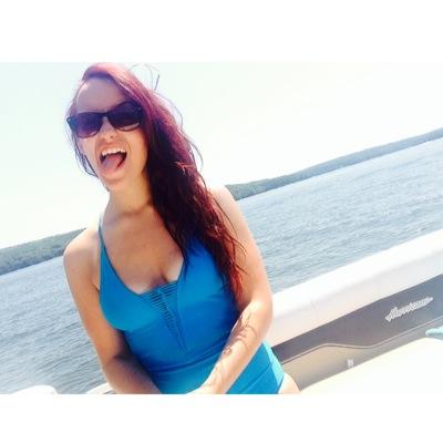 Grabbing life by the balls since '96. Wagner College Class of 2018. Instagram @melannnie_rose