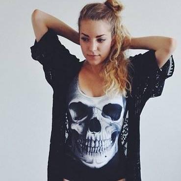Tremenda moda y articulos insolitos , solo aqui
y instagram @rebelrabbit