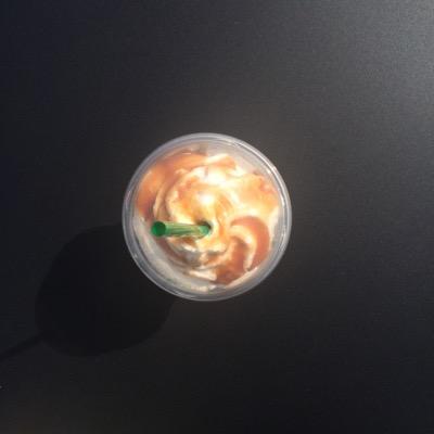 Giving you your daily fix of Starbucks☕️. Share your drinks, tag me and add #sbuxdotd for a chance to be retweeted! Run by @Amandaeshraghi