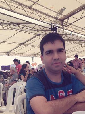 AlbertGenez's profile picture. Estudio Administración de Empresas y Auditoría.