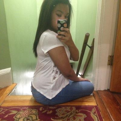 New Twittaa! FollowMeeee! i follow back