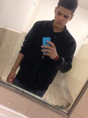 manuelnunez7031's profile picture. i aint shit