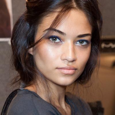 couturecatalog's profile picture. 