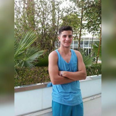 1999.
Jugador de baloncesto del C.B. Costa Motril.