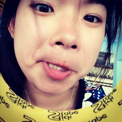 kunaim33412's profile picture. อย่ามีอนาคตที่สดใส
**อย่ากเป็นเมียหมอ..555