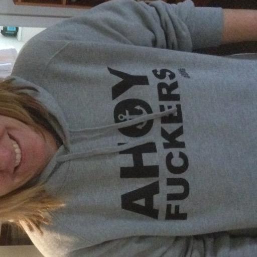 simonosed's profile picture. A bird released!