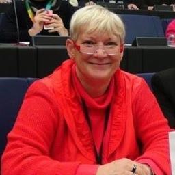 Martina Michels on Twitter