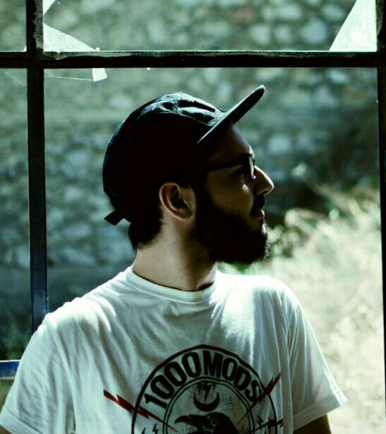 iSomeOneX's profile picture. I am SomeOne #SomeWhere.  Even140K characters can't describe.