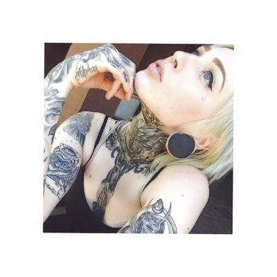 BeautifulNow12's profile picture. 