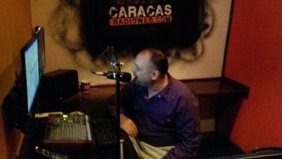 Caracas Radio Web / Emisora 24 horas al aire. Un producto de Hcantor Estudios