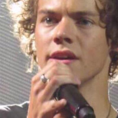 hazzalouia's profile picture. free follow from @roses_dagger go follow her