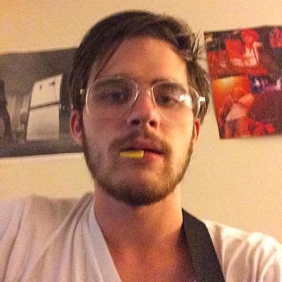 nickwright5000's profile picture. These are not the droids you're looking for.