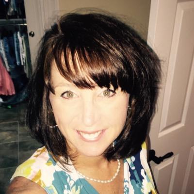 amandakcla's profile picture. 