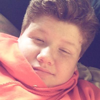 Sub to my channel https://t.co/G2xsx0aZxE. i will follow you just ask. Future member of FaZe lol