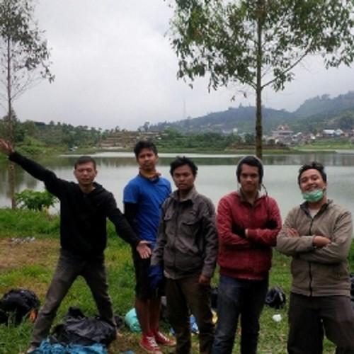 FerrySatya's profile picture. Addicted to [Arsenal , Game and Anime] -  Fakultas Hukum Undip 2011