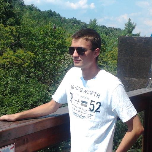 torok_adam's profile picture. International Relations MA / American Politics 🇺🇸