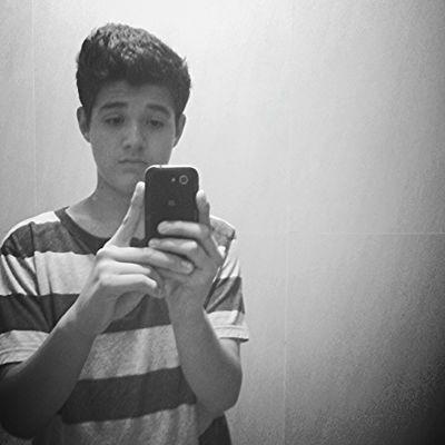 alexotisquew's profile picture. ingeniero en computacion, químico biologo y amante del futbol