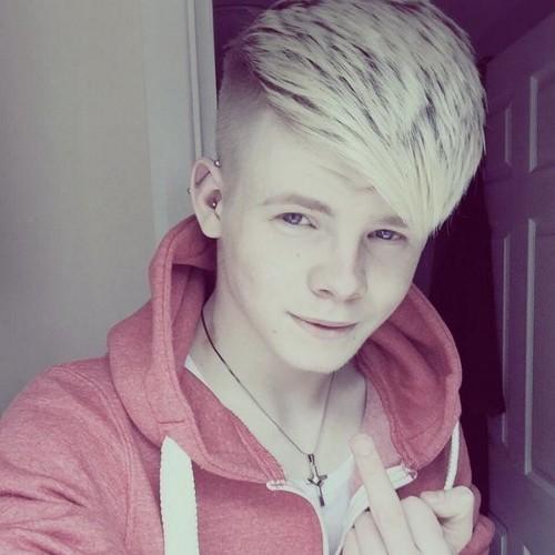 larkin_kane's profile picture. Official Twitter Page