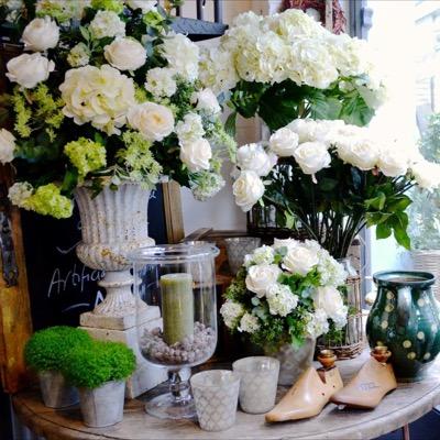 Beautiful flowers, gorgeous decorative items for the house and Garden. Neom Luxury Organics stockist. Wedding and Sympathy flowers.