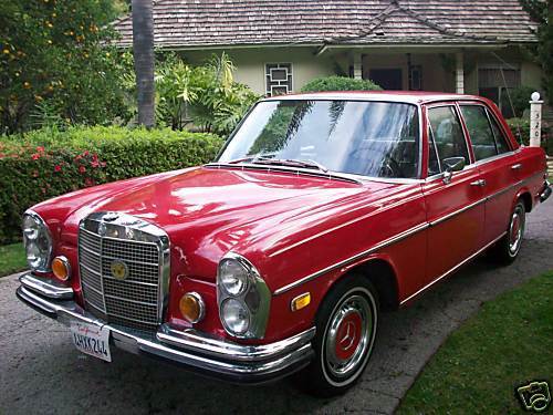 Anomalouis's profile picture. Dreamer, Philosopher, Weaver of Words, Champion of the  Avant-Guarde and Non-Conformist...