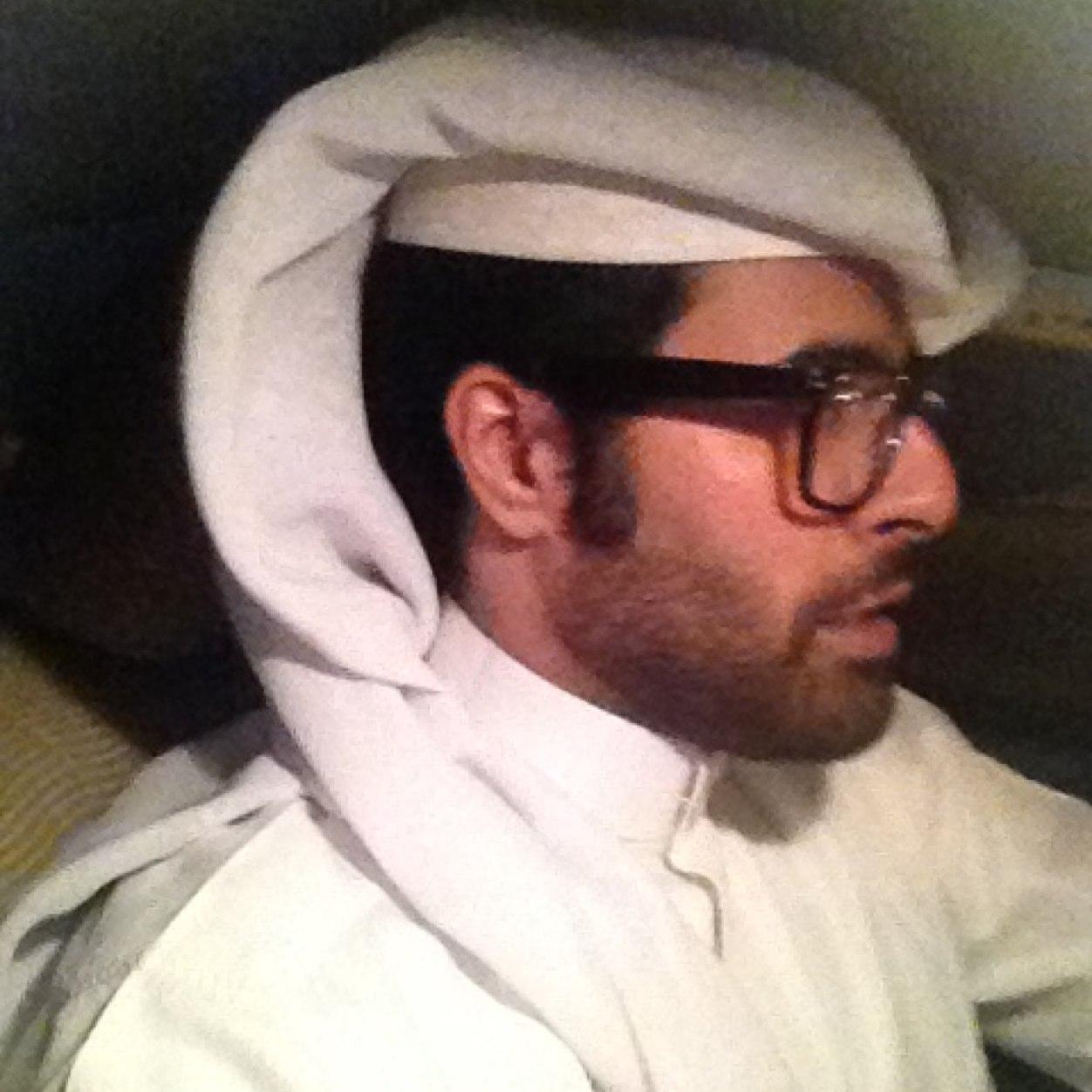 تستطيع أن تملاء هذا البروفايل بما شئت لكن الإنسان العاقل سينظر إلى ما تكتب تحته